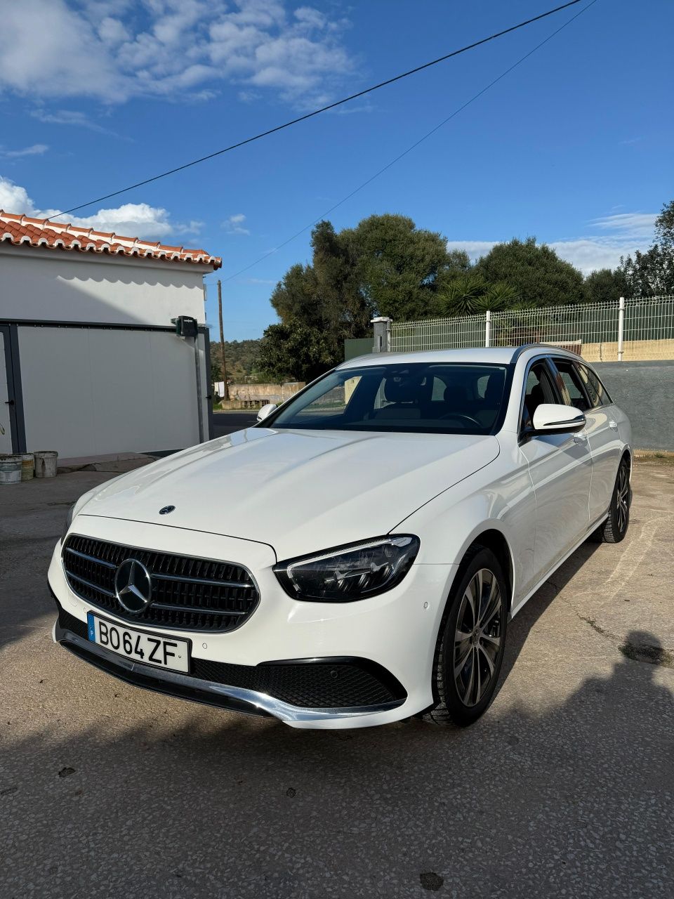 Mercedes e 300 de diesel hybrid