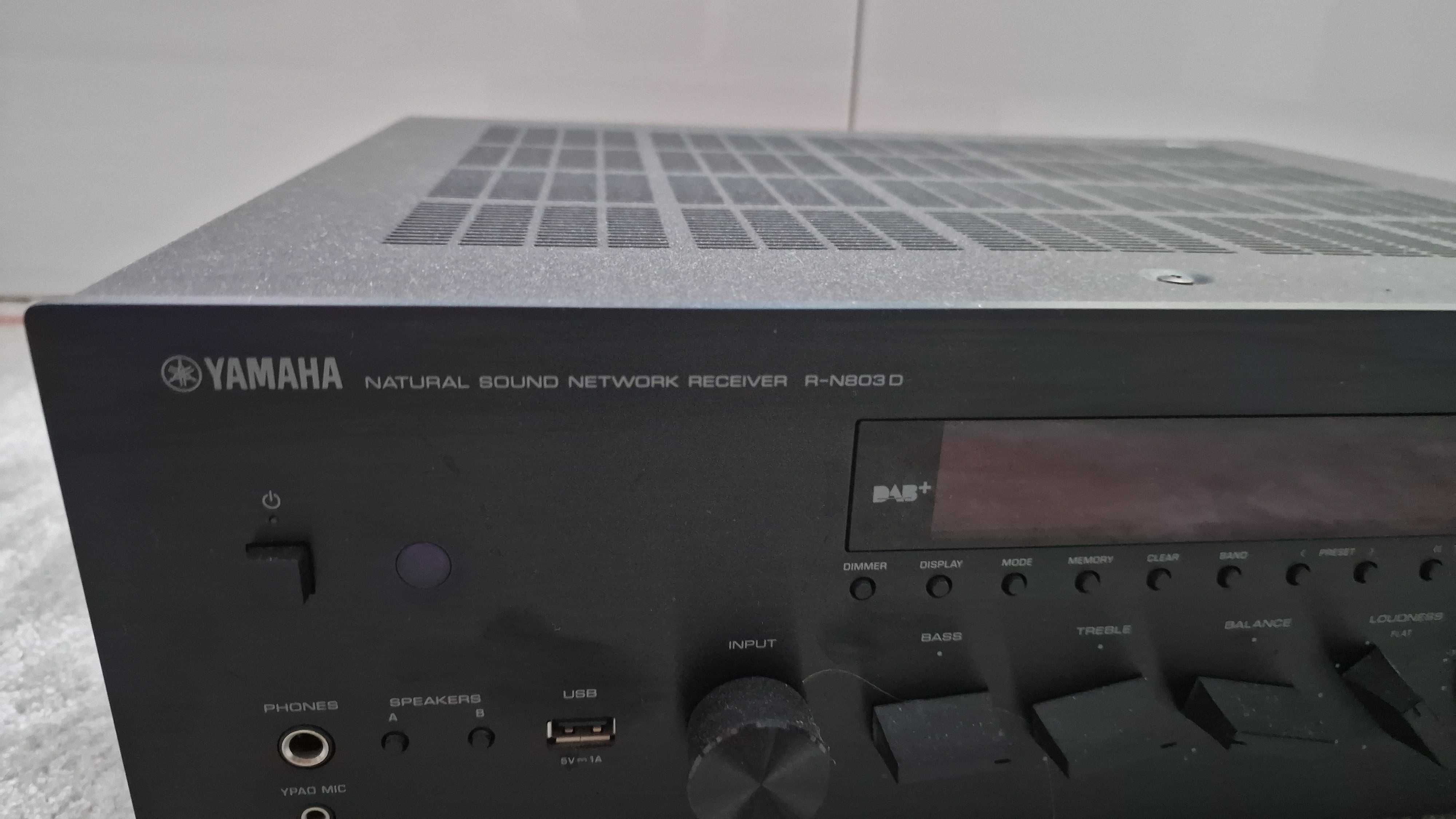 Amplituner Yamaha R-N803D z głośnikami Dynaudio Emit 20