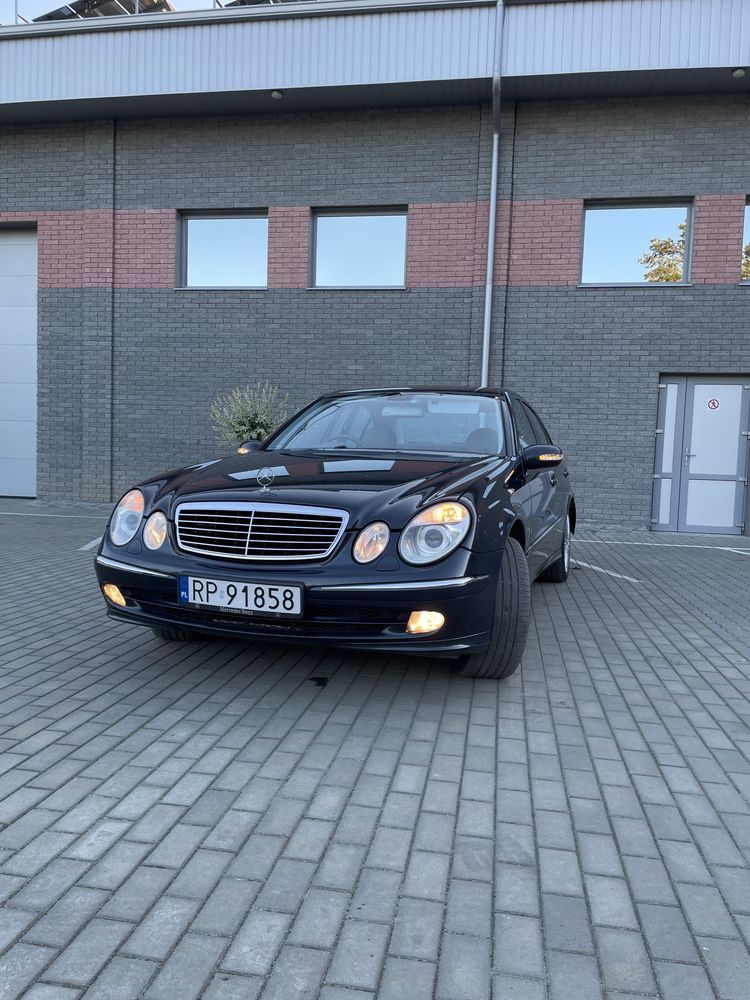 Mercedes-Benz w211