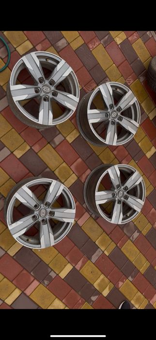 Продам диски R 16 5х114.3