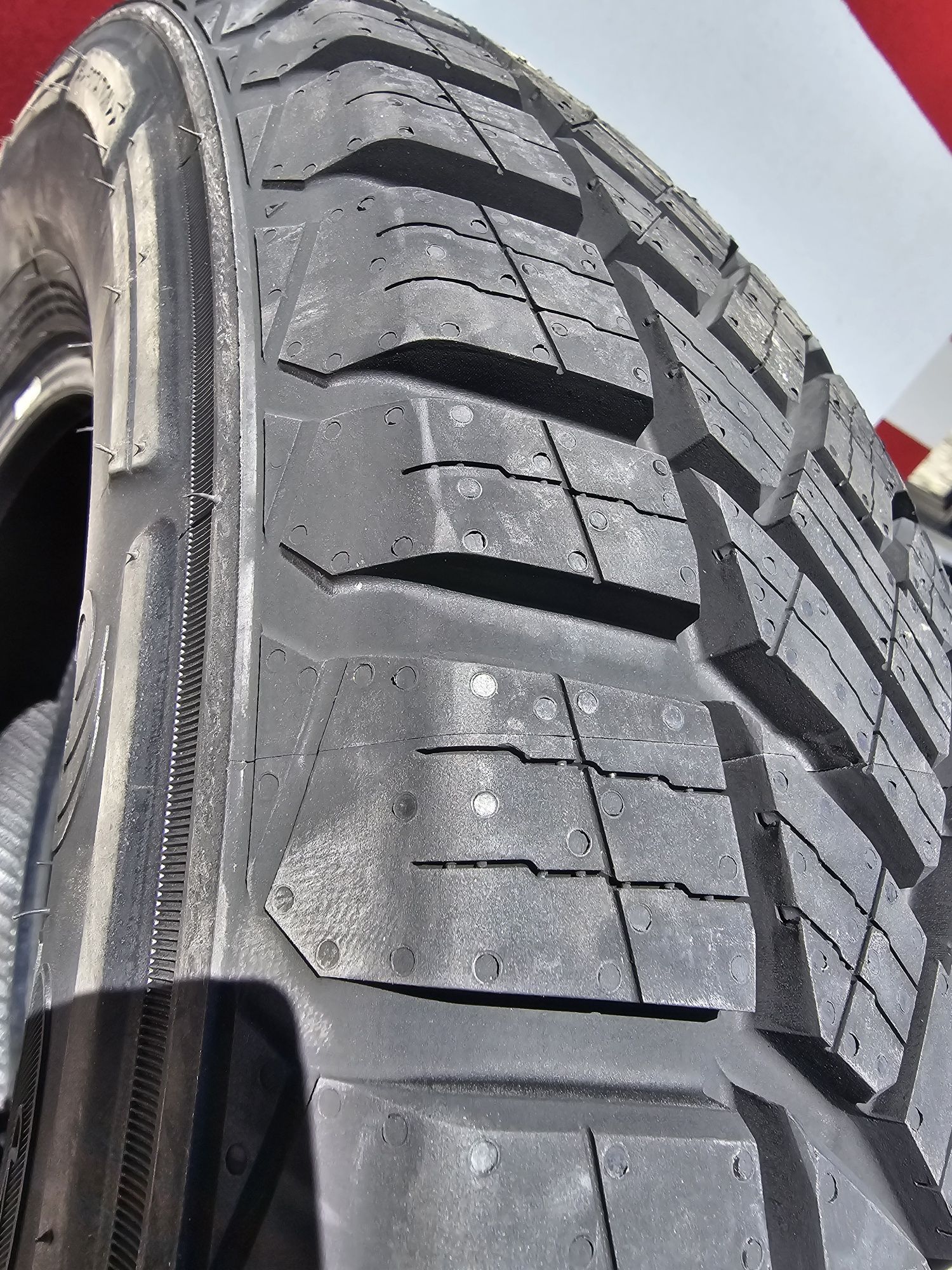 Opony dostawcze 205/75R16C 10PR Sailun 4Seasons MOCNE Agresywne ! Fv!