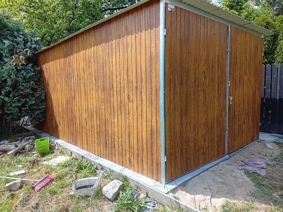 Garaż blaszany 2x3 3x5 3x6 6x5 6x6 5x7 w gatunku Garaż blaszak Schowek
