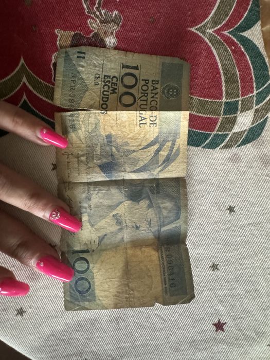 Notas antigas em bom estado