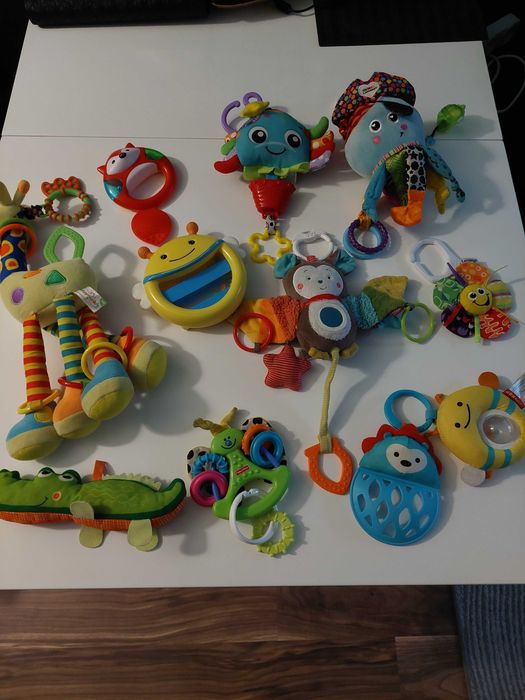 Zabawki, zestaw zabawek dla niemowlaka Lamaze, Skip hop i inne