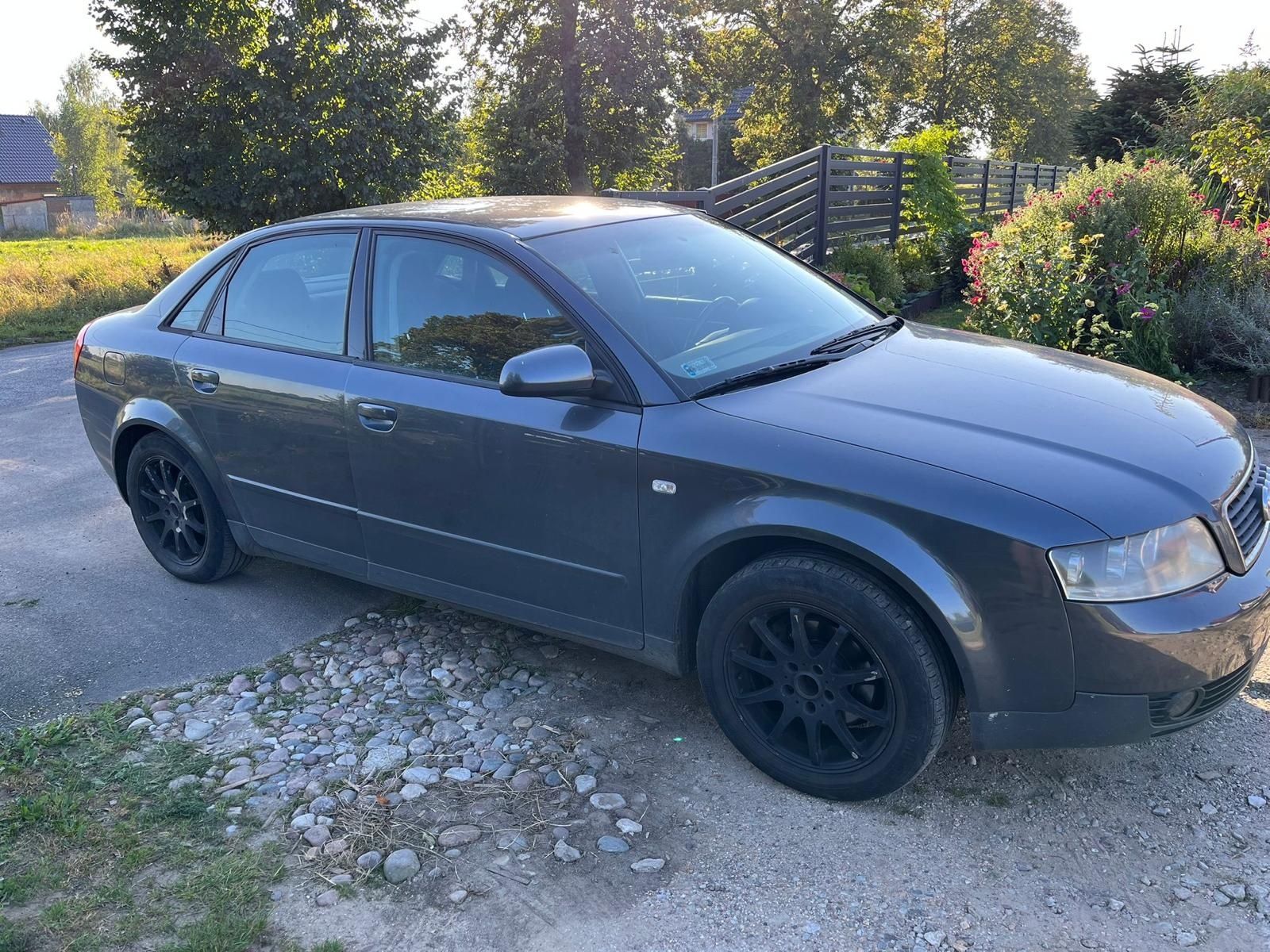 Audi a4 b6  2.0     2001 r
