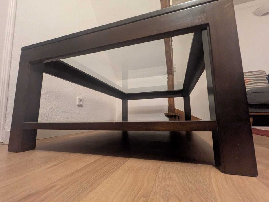 Mesa de centro de madeira de alta qualidade com vidro