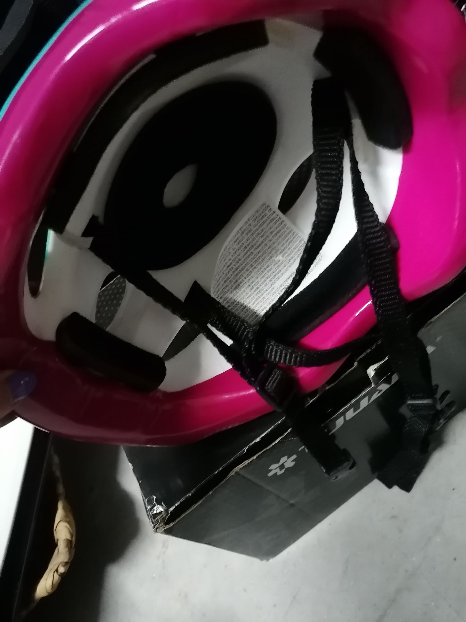 Capacete e proteções patins