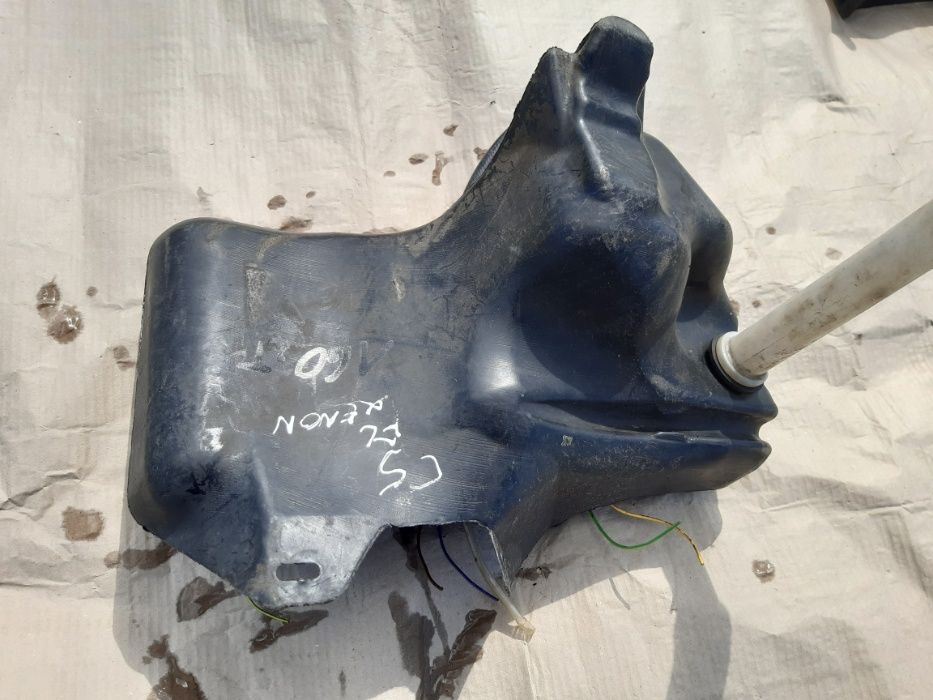 Zbiorniczek spryskiwaczy Citroen C5 FL