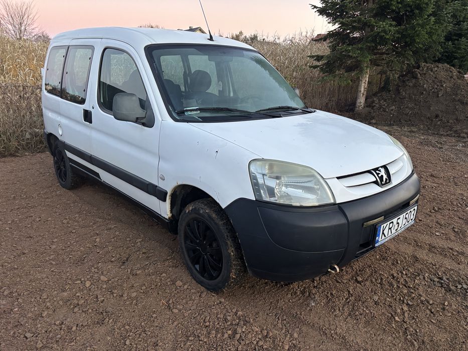 Peugeot partner 1.4 benzyna 5 os