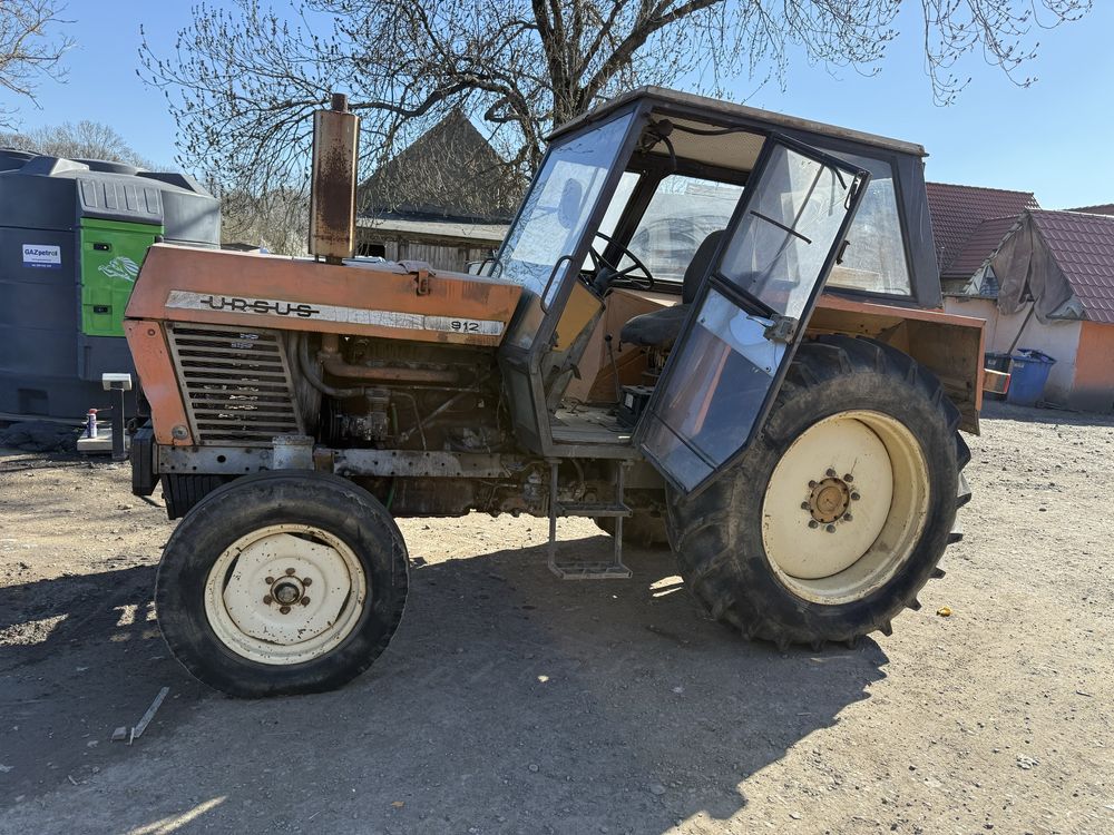 Ciągnik rolniczy Ursus u 902