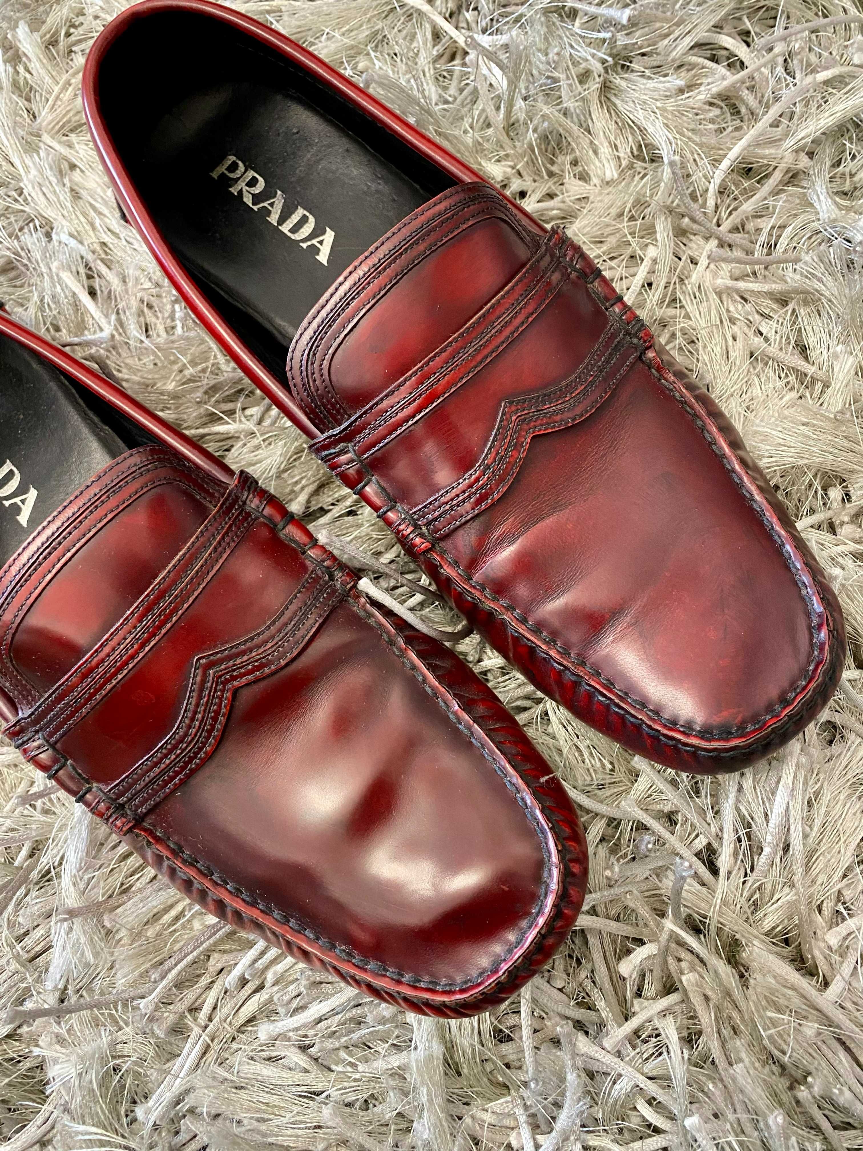 мужские красные лоферы мокасины Prada 43.5