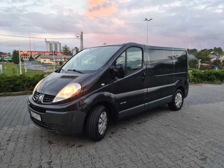 Renault Trafic 2,5 dci ,2010 r 3 osoby