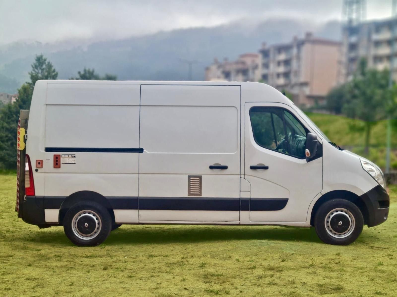 Renault Master 2.3 dCi L2H2 3.5T IVA DEDUTÍVEL