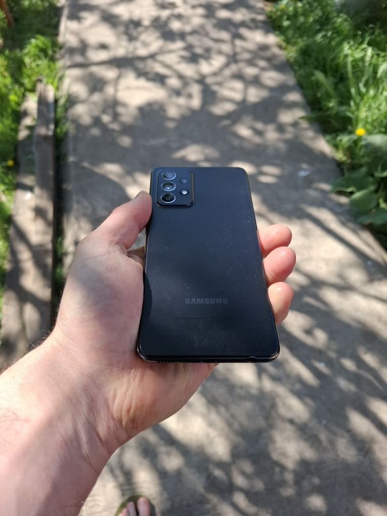 Samsung Galaxy A52 8/256 GB Black в чудовому стані