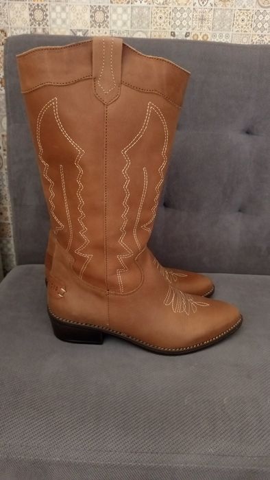 Нові високі чоботи ботфорти натуральна шкіра коричневі жіночі 40