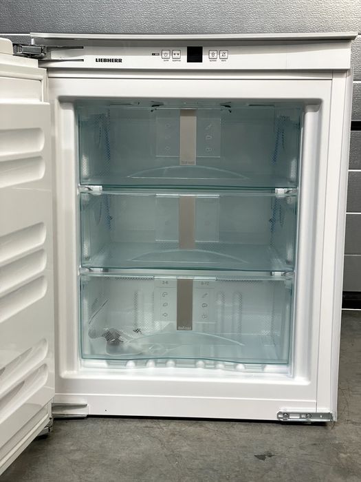 Вбудована Морозильна камера Liebherr IGN 1064 Під стільницю