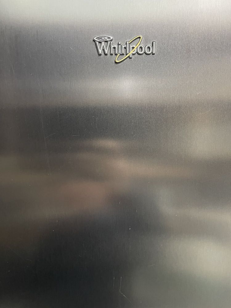 Продам Холодильник Whirlpool