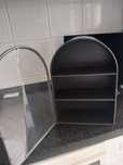 Vitrine em metal porta em vidro