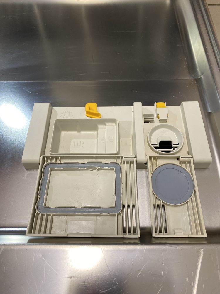 Повновбудована посудомийна машина Miele G 4994 SCVi / повна забудова