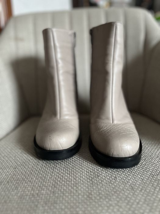 Жіночі шкіряні демісезонні черевики , розмір 39