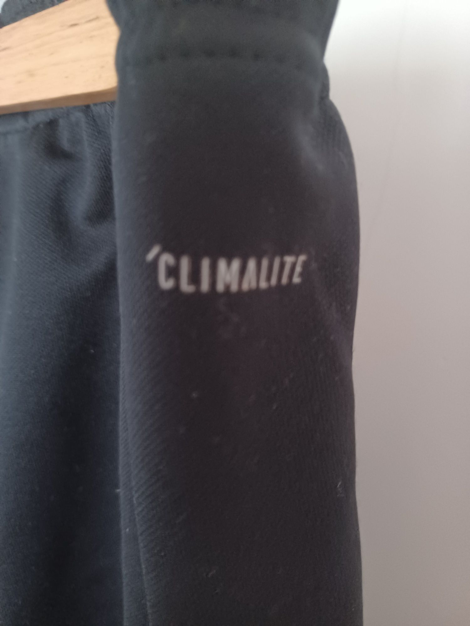 Adidas czarne spodnie dresowe