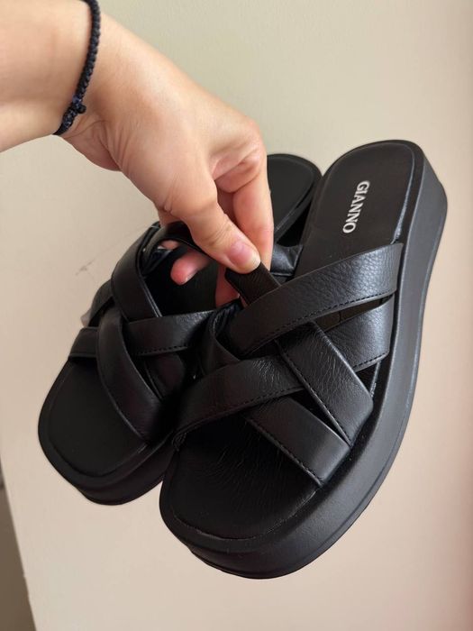 Шльопанці жіночі натуральна шкіра