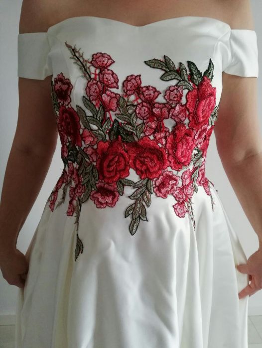 PRZEPIĘKNA Sukienka Ślubna