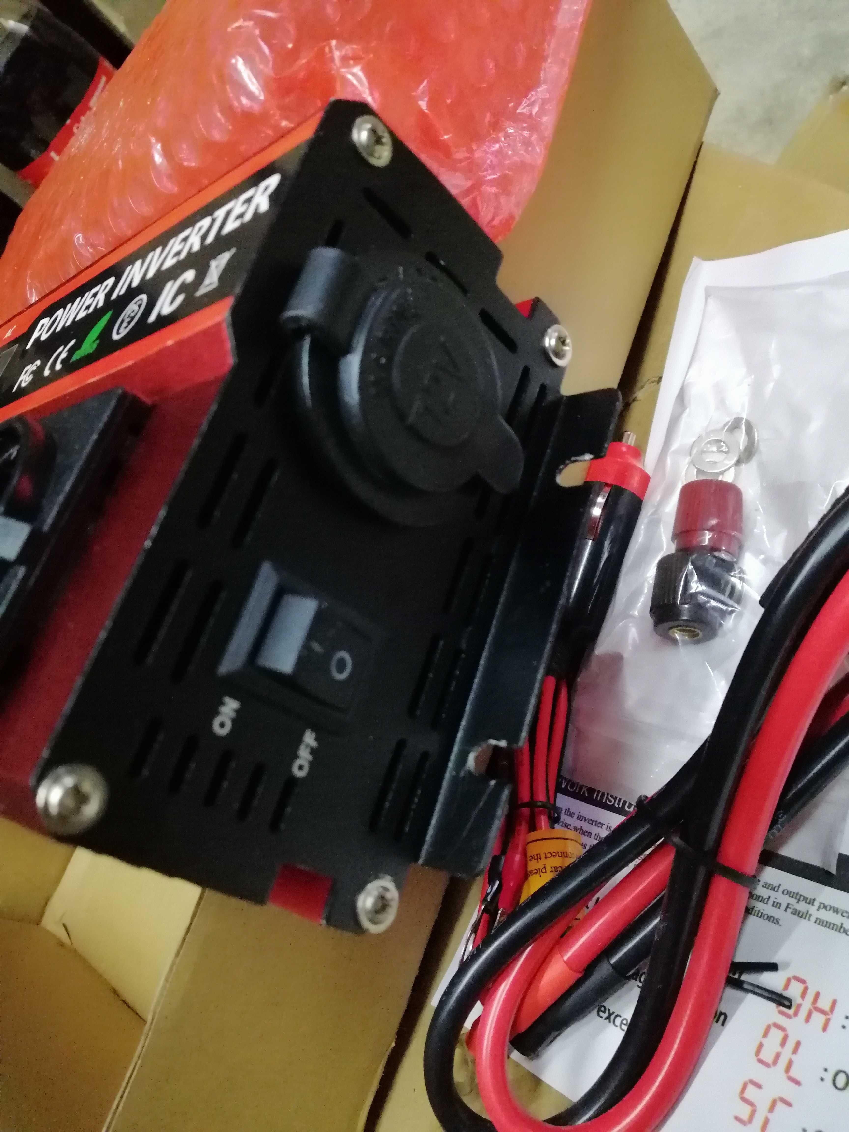 Перетворювач напруги інвертор KC-1200D AC/DC 12-220V 1200W LCD экраном