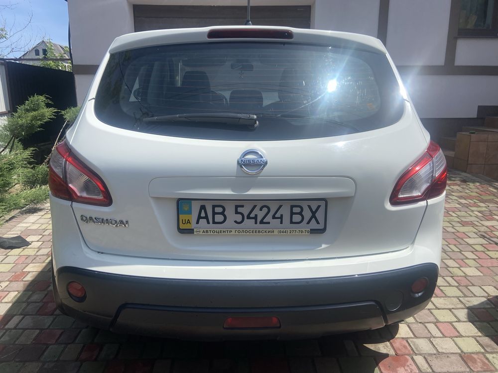NISSAN Qashqai продаж