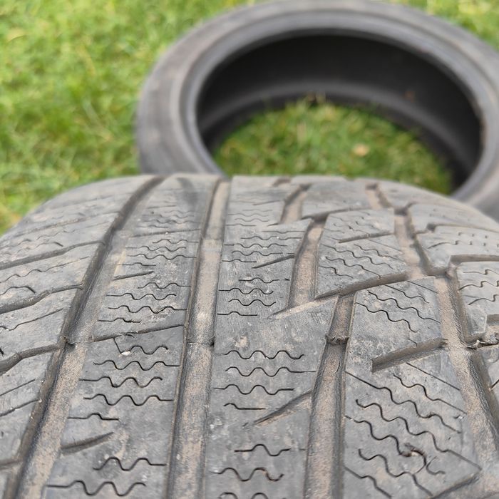 Opony zimówki Matador 225/45 R17. Cena kompletu