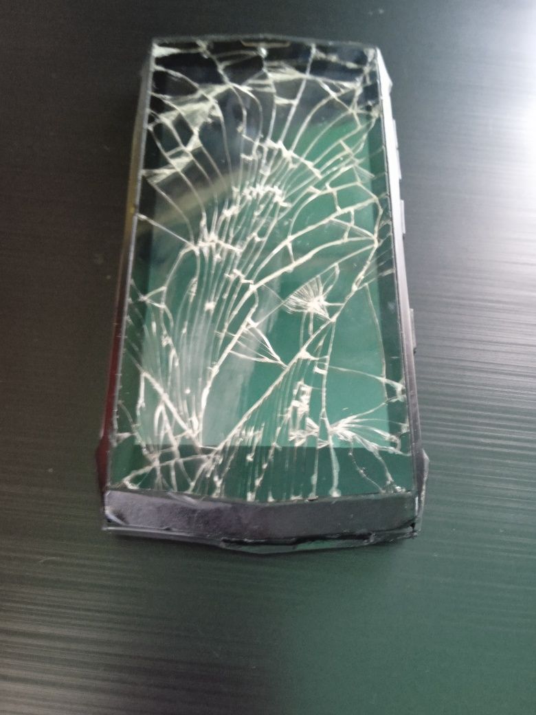 Телефон Qilive б.у