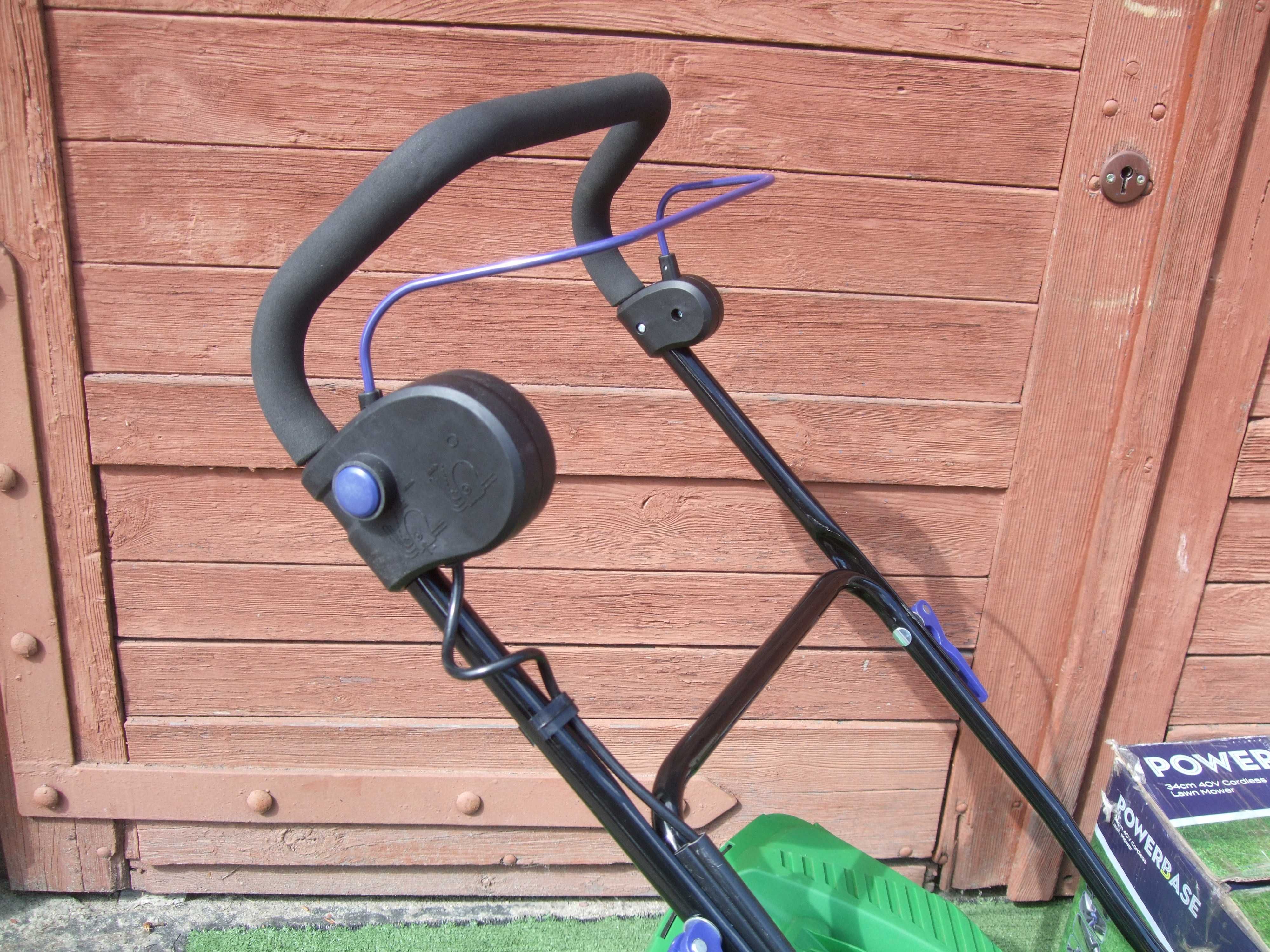 AKUMULATOROWA Kosiarka Powerbase 40V, 34cm Komplet NOWY MODEL 2024 !!!