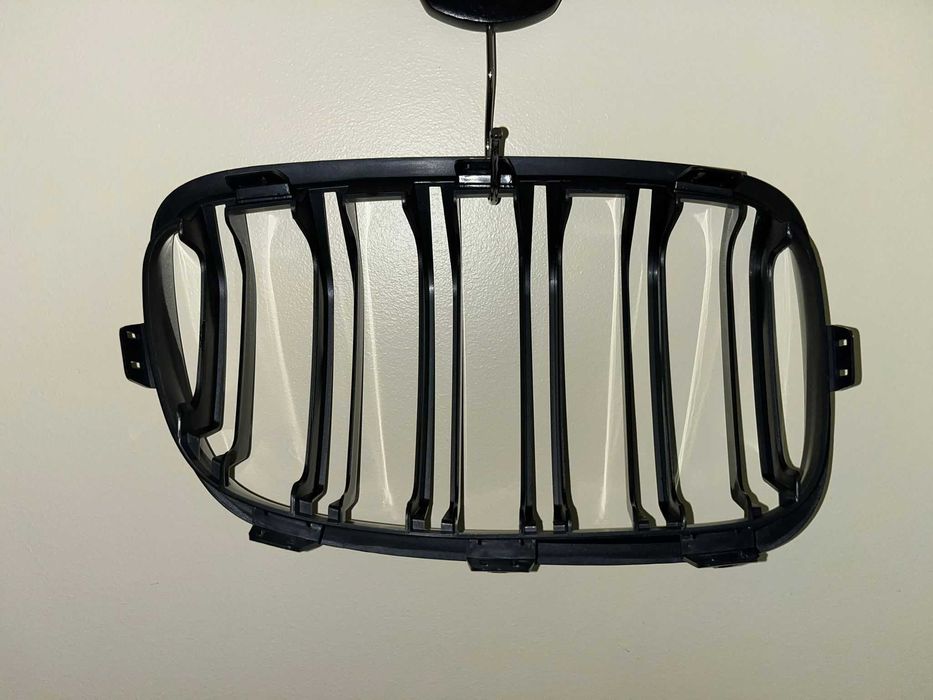Grelhas preto brilhante F20