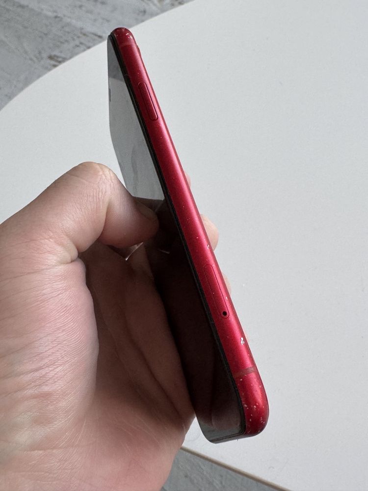 iPhone Xr 128Gb Product Red iCloud lock