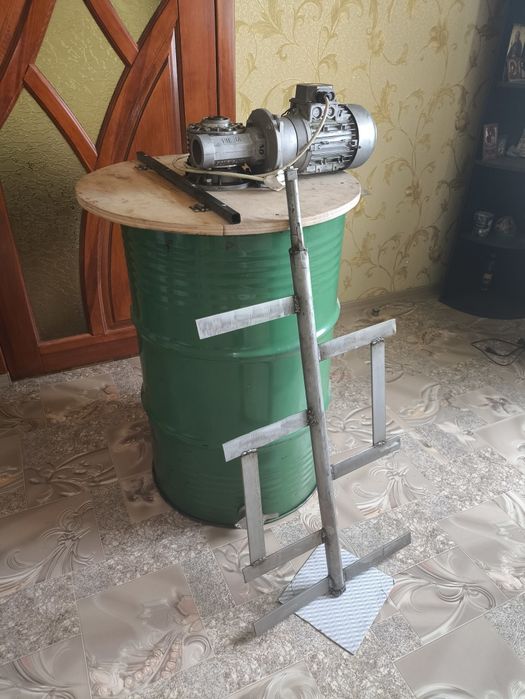 Продам кремовалку на 200 літрів