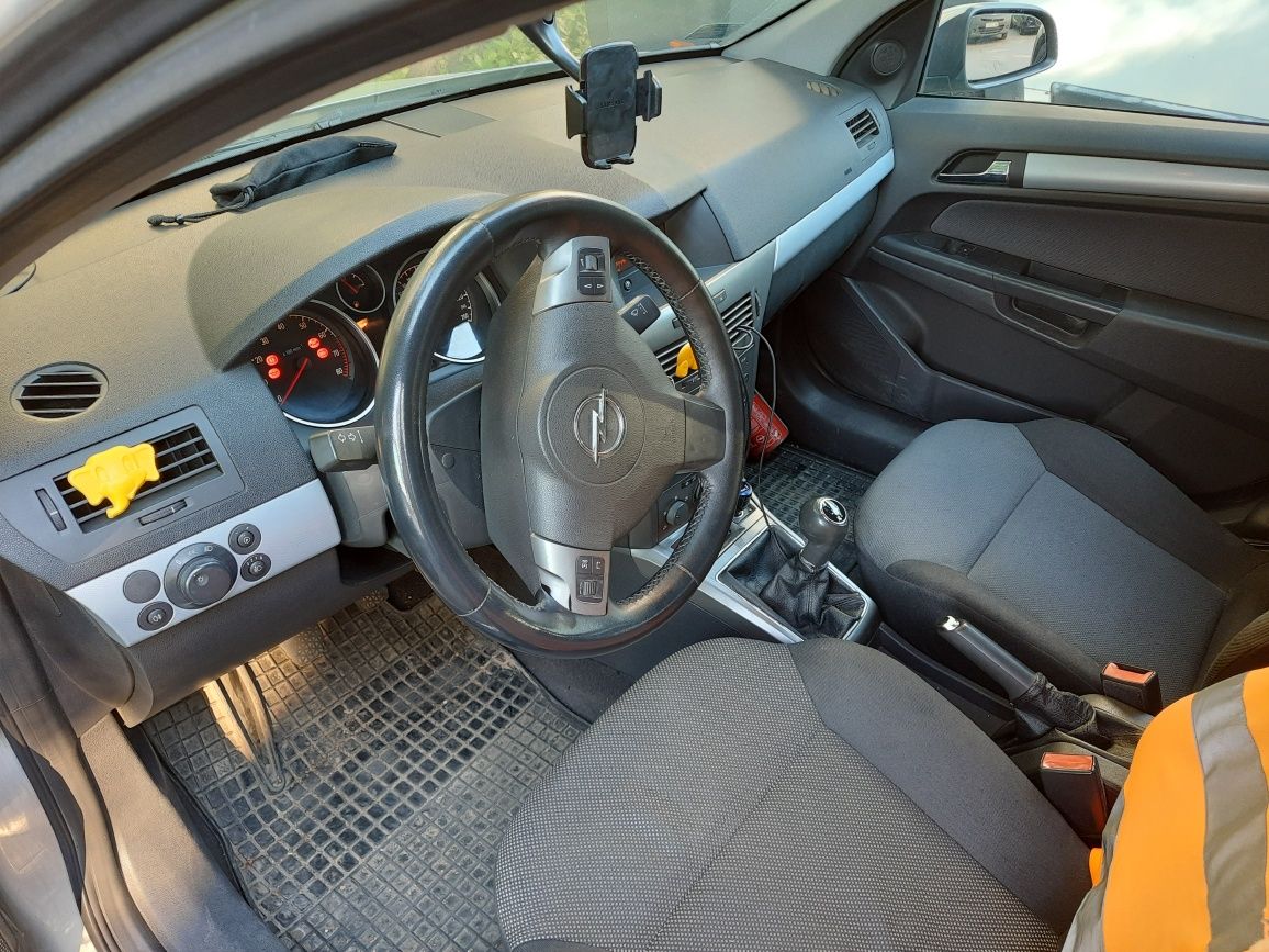 Opel Astra H 1.4 90km/66kw benzyna-gaz