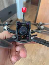 Zestaw Dron FPV + aparatura