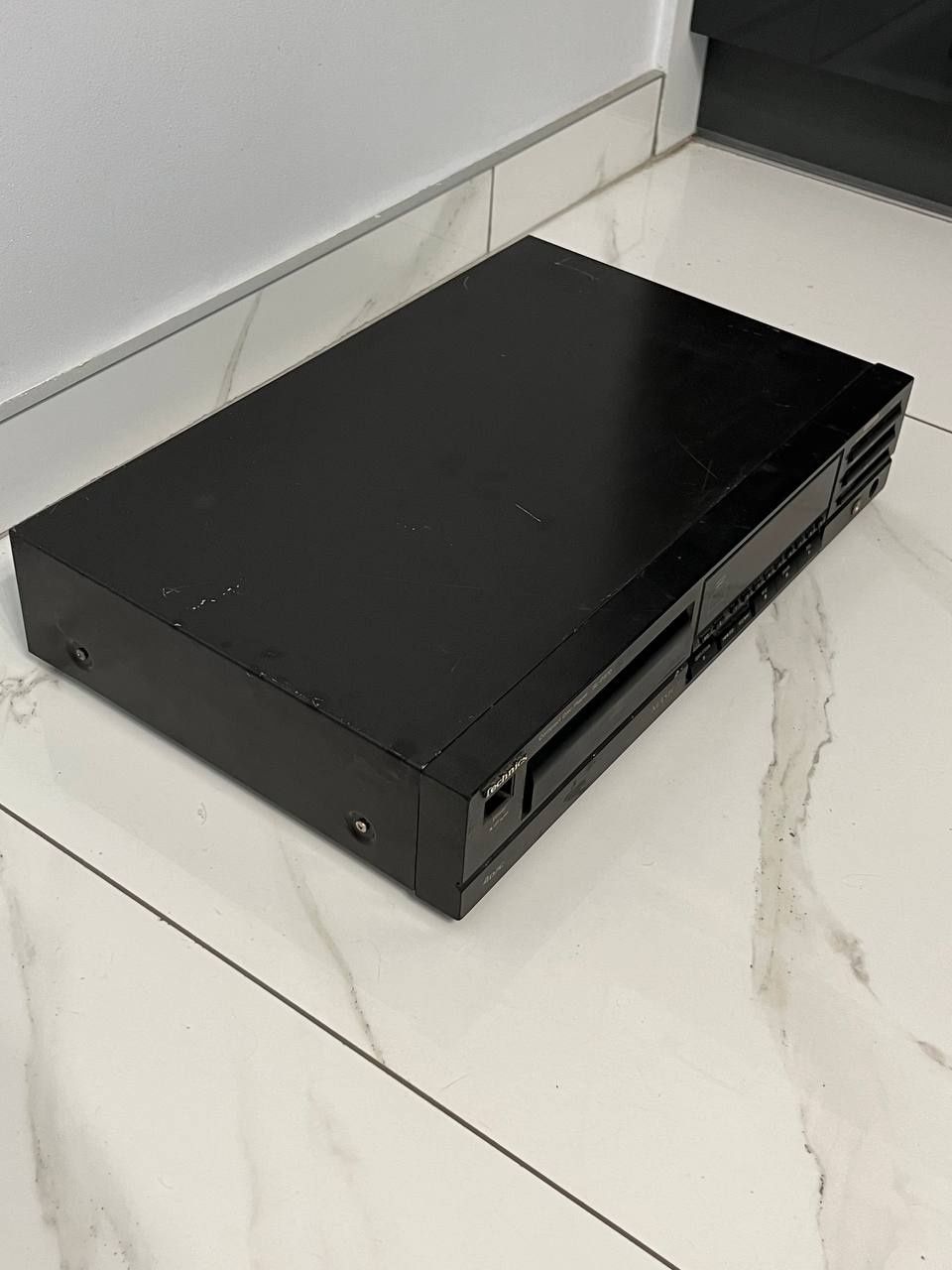 CD проигрыватель Technics SL-P370, cd програвач