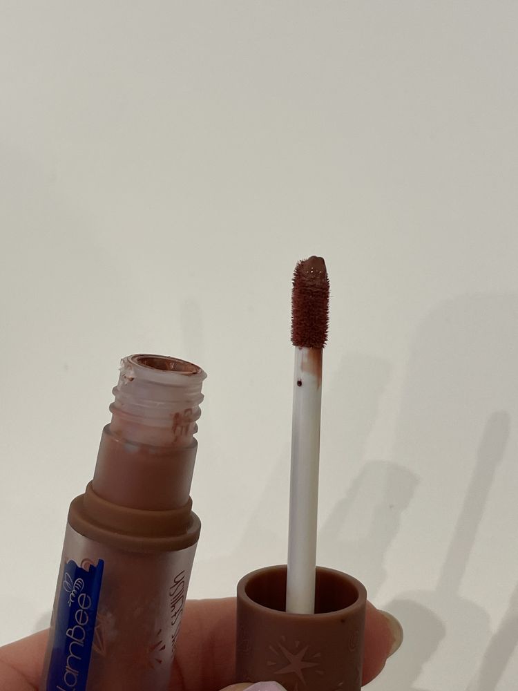 Błyszczyk matowy nude Glambee 04 nowy