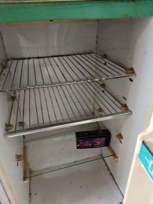 Холодильник Робочий малий з морозилкою