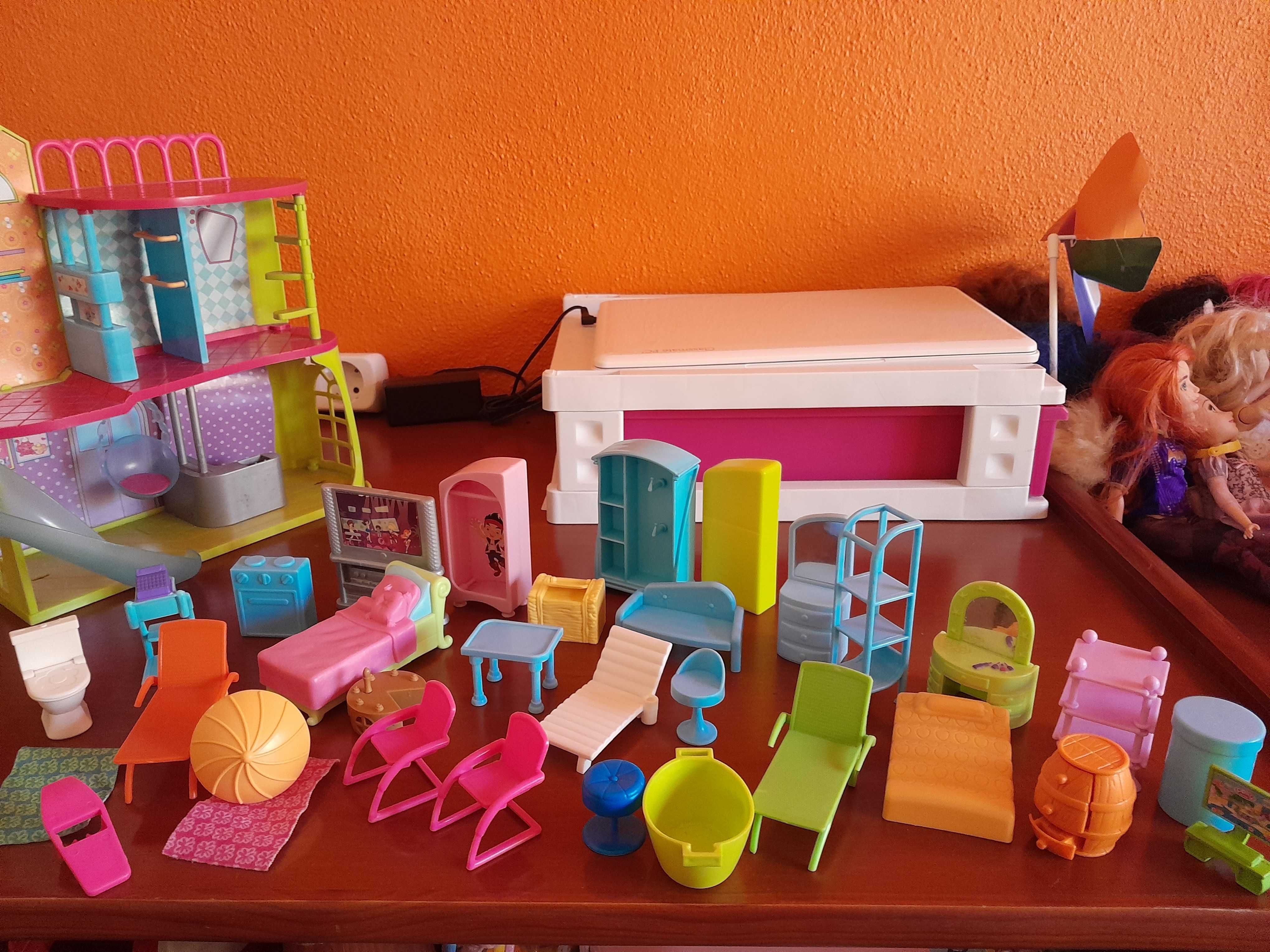 Polly pocket (casa, 4 bonecas e acessorios)