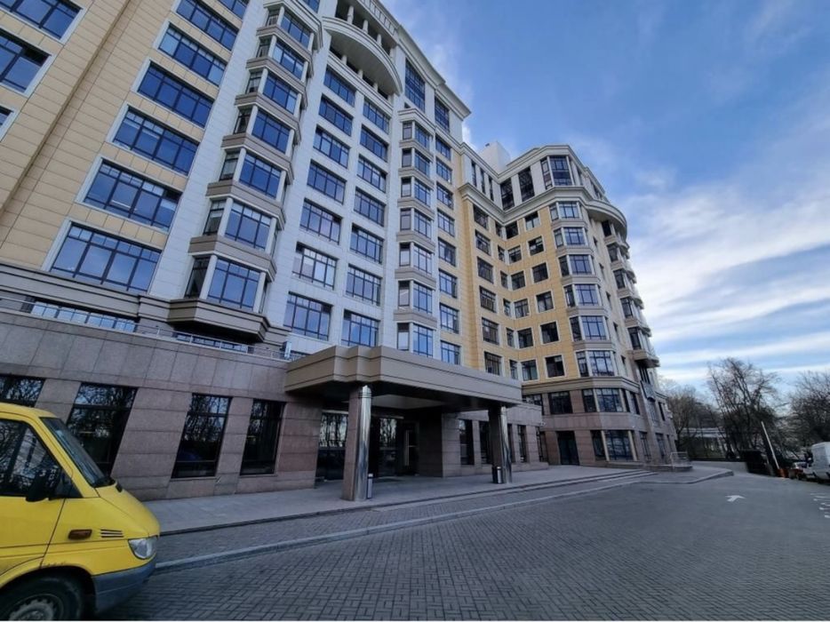 Здам офіс в бізнес-центрі "Summit" вул. Грушевського, 9б.