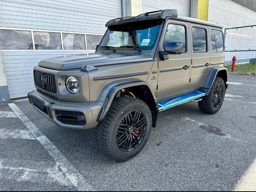 Mercedes Benz G63 4x4 /2 model 2023 years