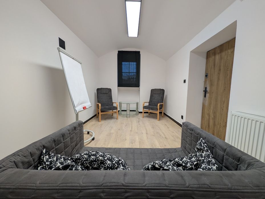 Sala na godziny / Gabinet / Miejsce na szkolenia i warsztaty / CENTRUM