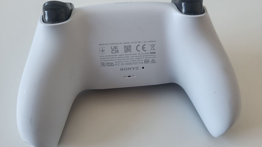 Oryginalny pad DualSense PS5. Ładny