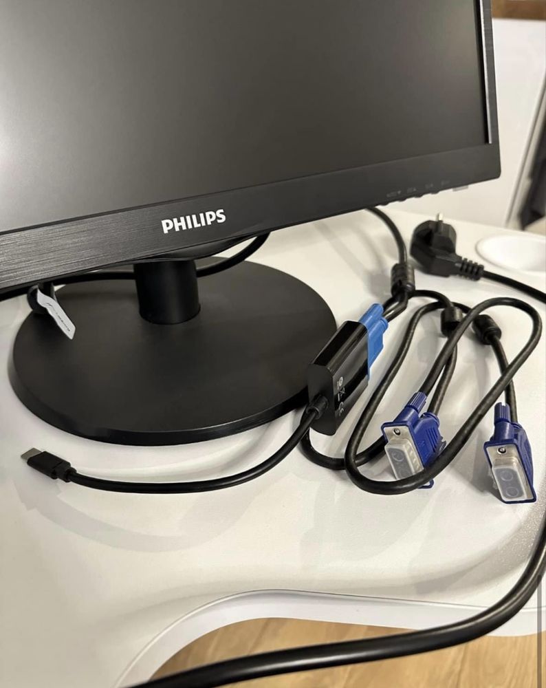 Monitor Philips V-line 21,5’’ 1920x1080