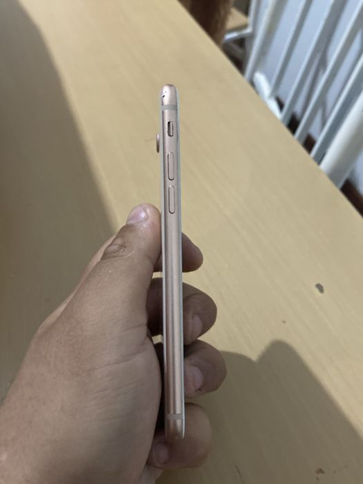 Vendo iphone 8 64gb com ecra rachado