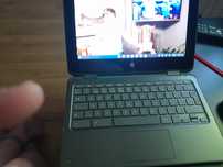 Tablet z laptopem