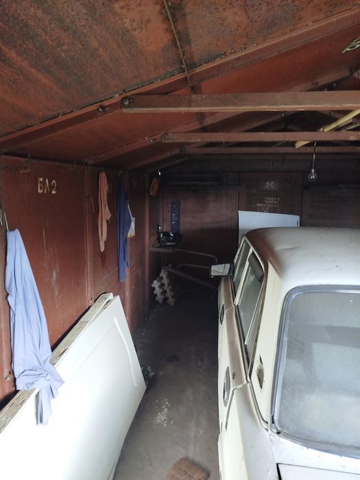 Продаю металлический гараж