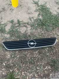 Grill Opel astra G